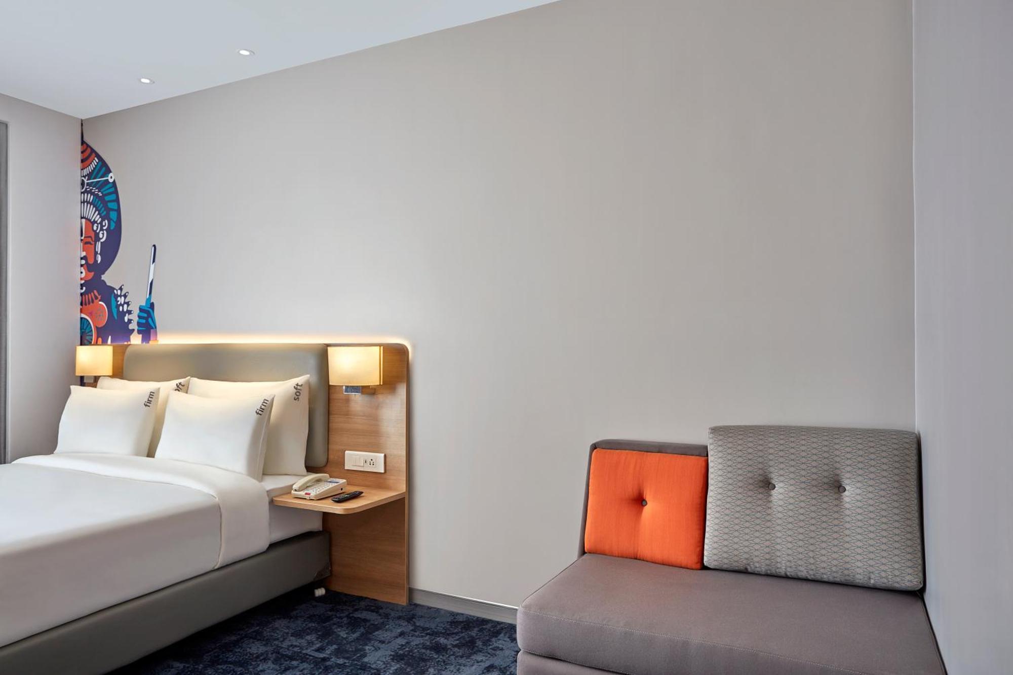 Holiday Inn Express Bengaluru Bommasandra By Ihg Kammasandra Ngoại thất bức ảnh